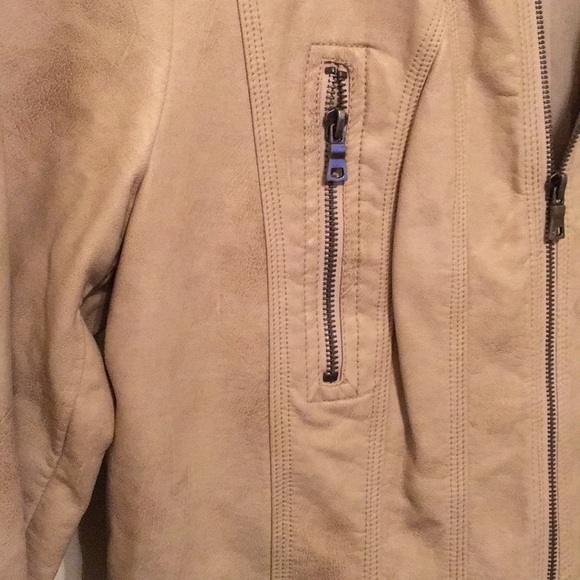 Jacket - Picture 3 of 5